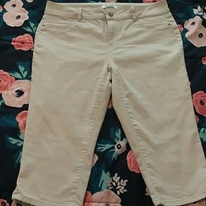 Cacy Capris